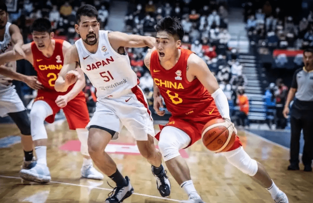 包含柏林赫塔签约年轻才俊，球队重整旗鼓的词条