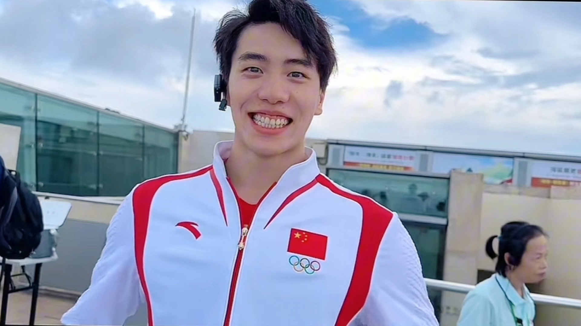 日本游泳天才少年斩获男子蝶泳冠军