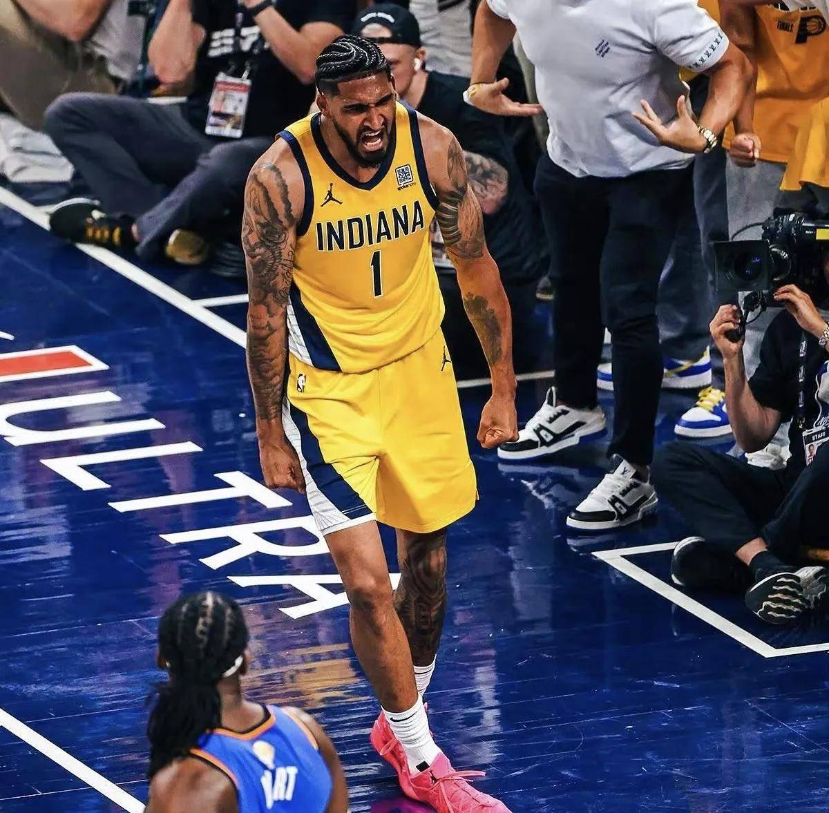 包含沙尔克遭受惨败，奔赴落后之列的词条