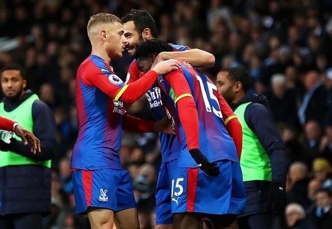 伯恩茅斯主场惨败水晶宫,实力不济 伯恩茅斯主场惨败水晶宫,实力不济