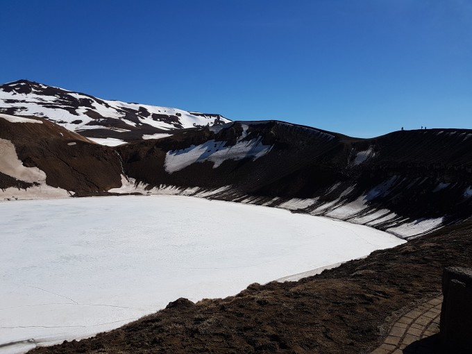 冰岛喜迎胜利,晋级前景一片光明 冰岛喜迎胜利,晋级前景一片光明