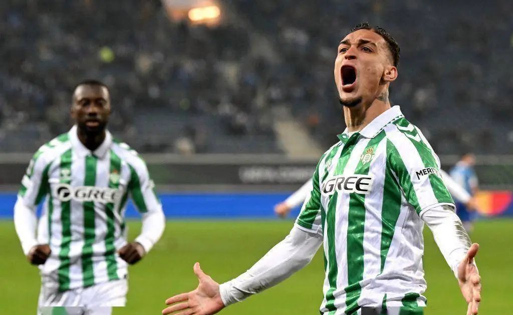 关于富力外援马斯切拉诺表现出色，球队前途堪忧的信息