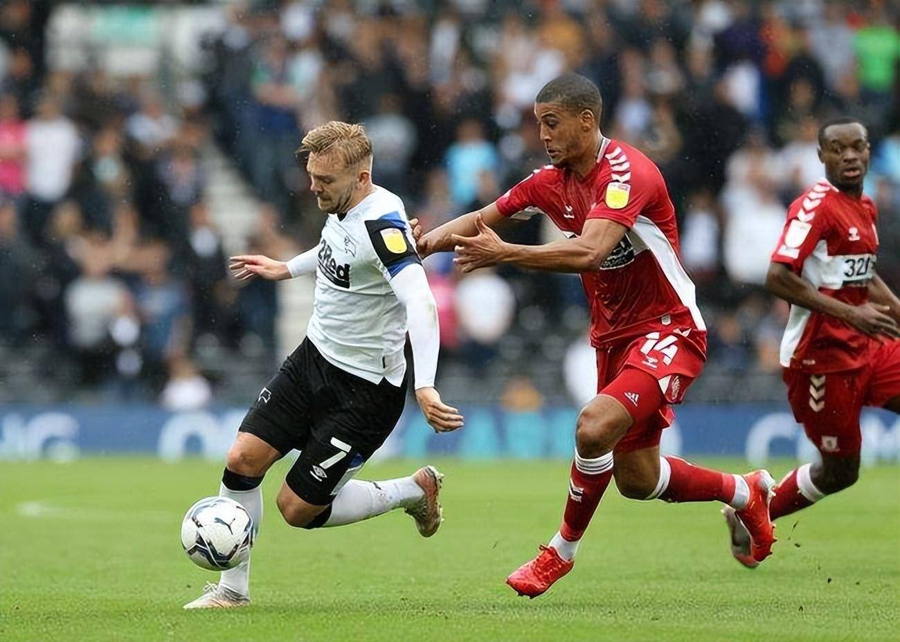 斯旺西连败不止,降级压力山大 斯旺西连败不止,降级压力山大