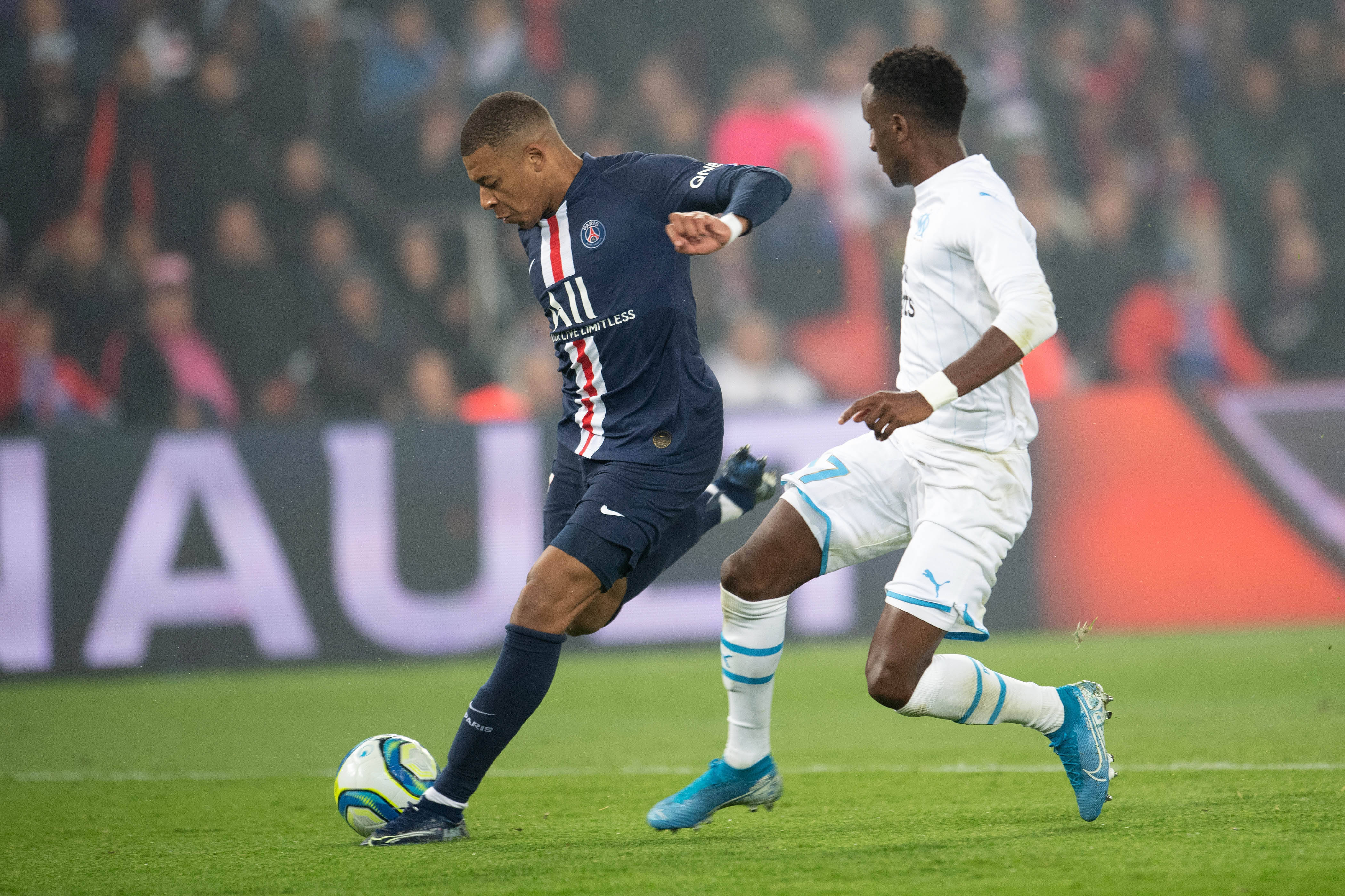 兰斯主场不敌马赛法甲中游球队命运莫测的简单介绍 兰斯主场不敌马赛法甲中游球队命运莫测的简单介绍