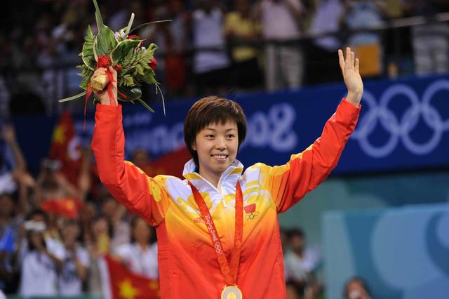 泰国选手塞拉琪成功获得乒乓球女单冠军