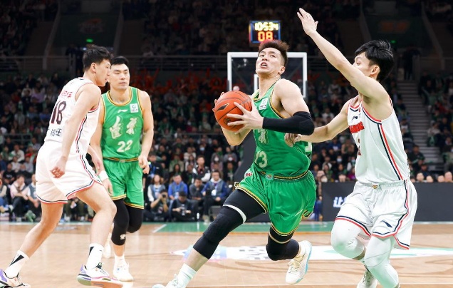 湖北队击败浙江队,取得关键胜利 湖北队击败浙江队,取得关键胜利