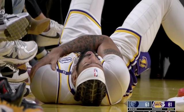 湖人击败快船，浓眉砍下40分！