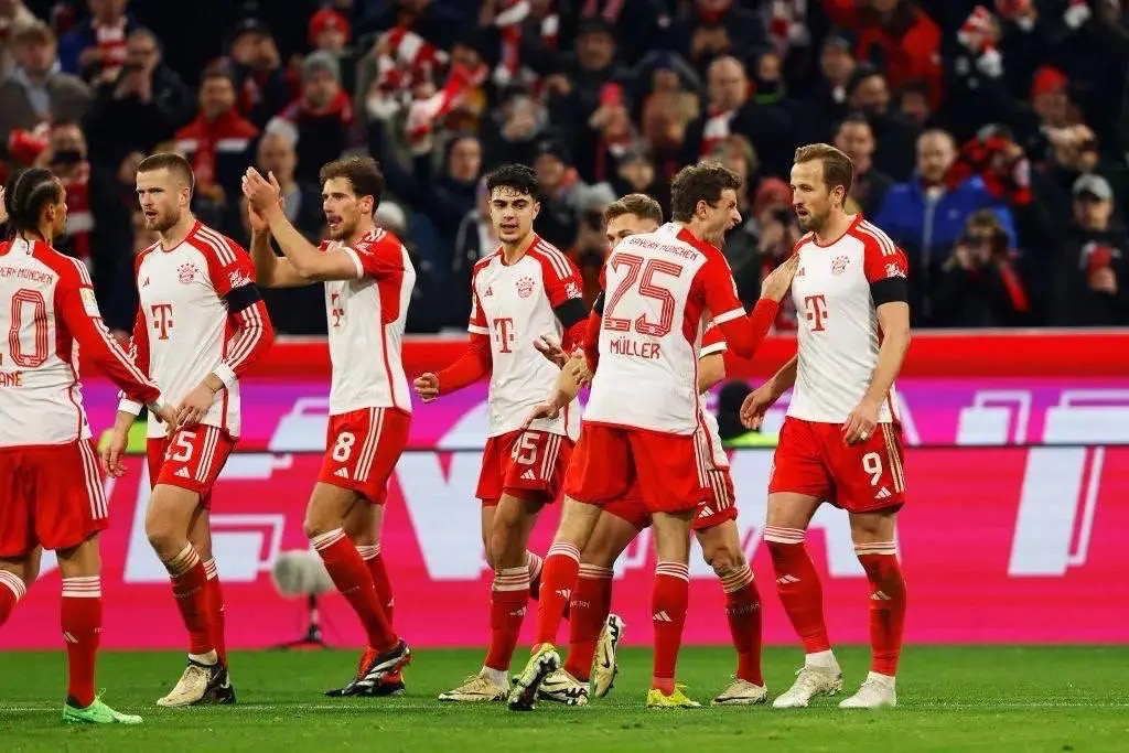 拜仁慕尼黑击败弗赖堡，稳坐德甲领先位置