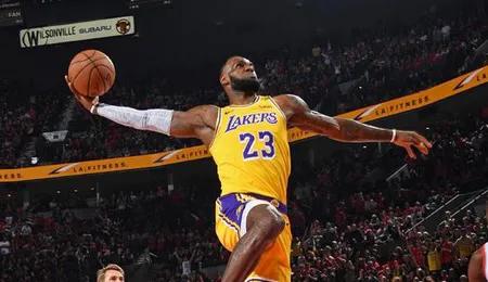 关于千年雷霆再胜快船,圣保罗表现依然稳定的信息 关于千年雷霆再胜快船,圣保罗表现依然稳定的信息