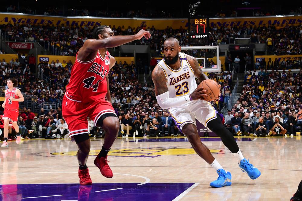 火箭惜败公牛,遭遇两连败 火箭惜败公牛,遭遇两连败