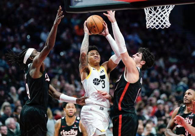 爵士大胜开拓者,高质量比赛收视率上扬 爵士大胜开拓者,高质量比赛收视率上扬